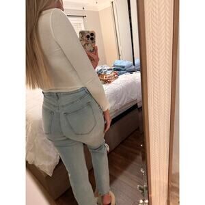 Abercrombie Curve Love Ultra High Rise Ankle Straight Jeans – Size 26L